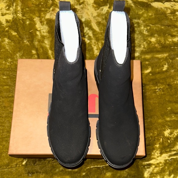 Black Chunky Chelsea Ankle Boots - Picture 3 of 6